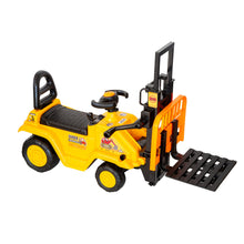 Load image into Gallery viewer, Kids Manual Forklift Ride-On with Working Mast Lift and Pallet
