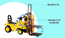 Load image into Gallery viewer, Kids Manual Forklift Ride-On with Working Mast Lift and Pallet
